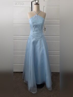 Blue Chiffon Halter 2-Piece A-line Formal Prom Dress